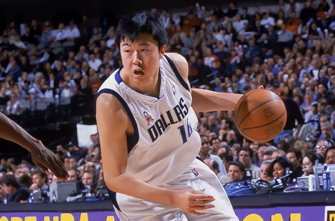 "追风少年"王治郅:二婚娶四川美女主持,大儿子篮球天赋一般