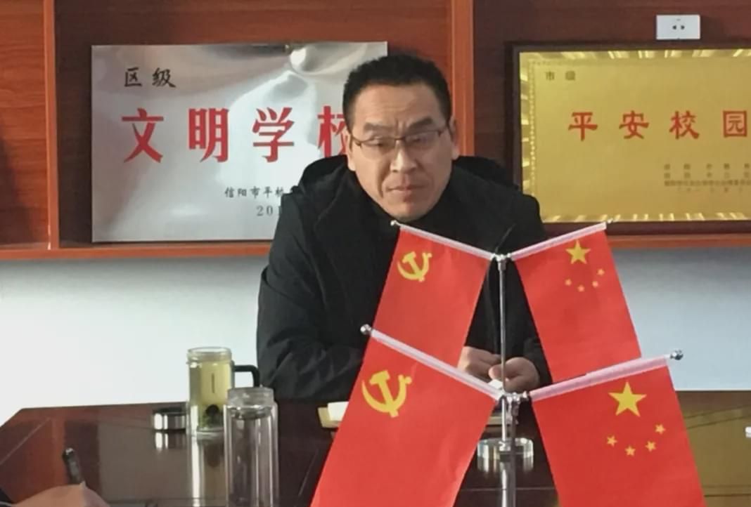 平桥区明港镇第四初级中学:关爱生命 文明出行