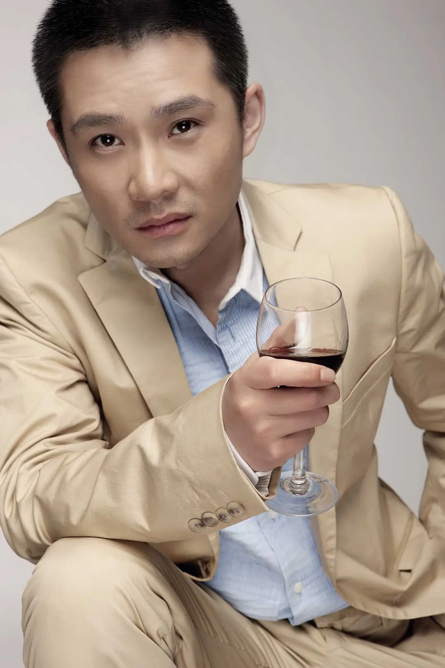 任帅:戏红人不红,现实生活中娶"德华",赚的钱都交给她