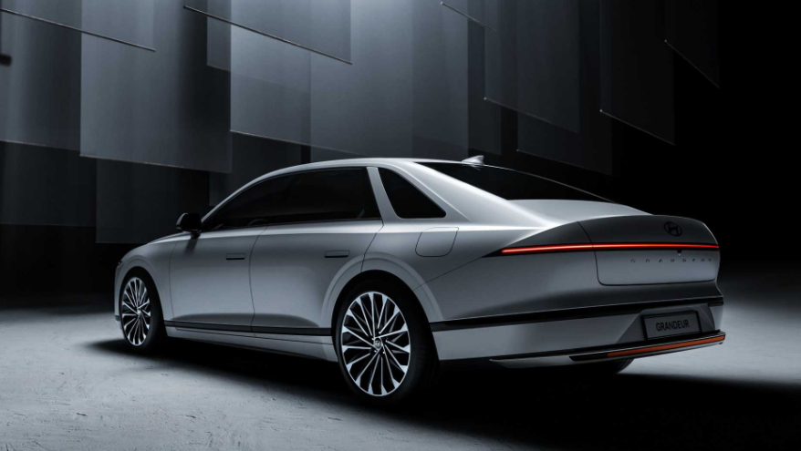 进击高端市场力作 全新现代azera官图发布