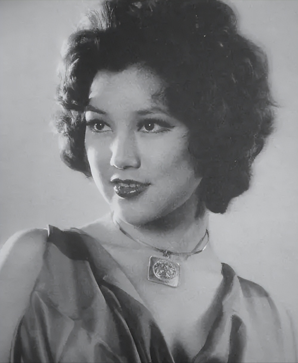 年轻时美的惊为天人,然而花期却很短,这7位明星颜值坍塌有点快