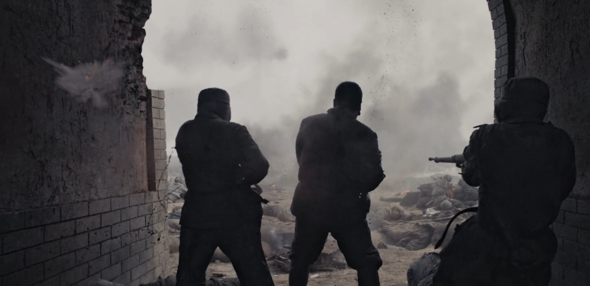 开播就是第一,矢野浩二转型拍网大,《绝地防线》凭啥这么猛