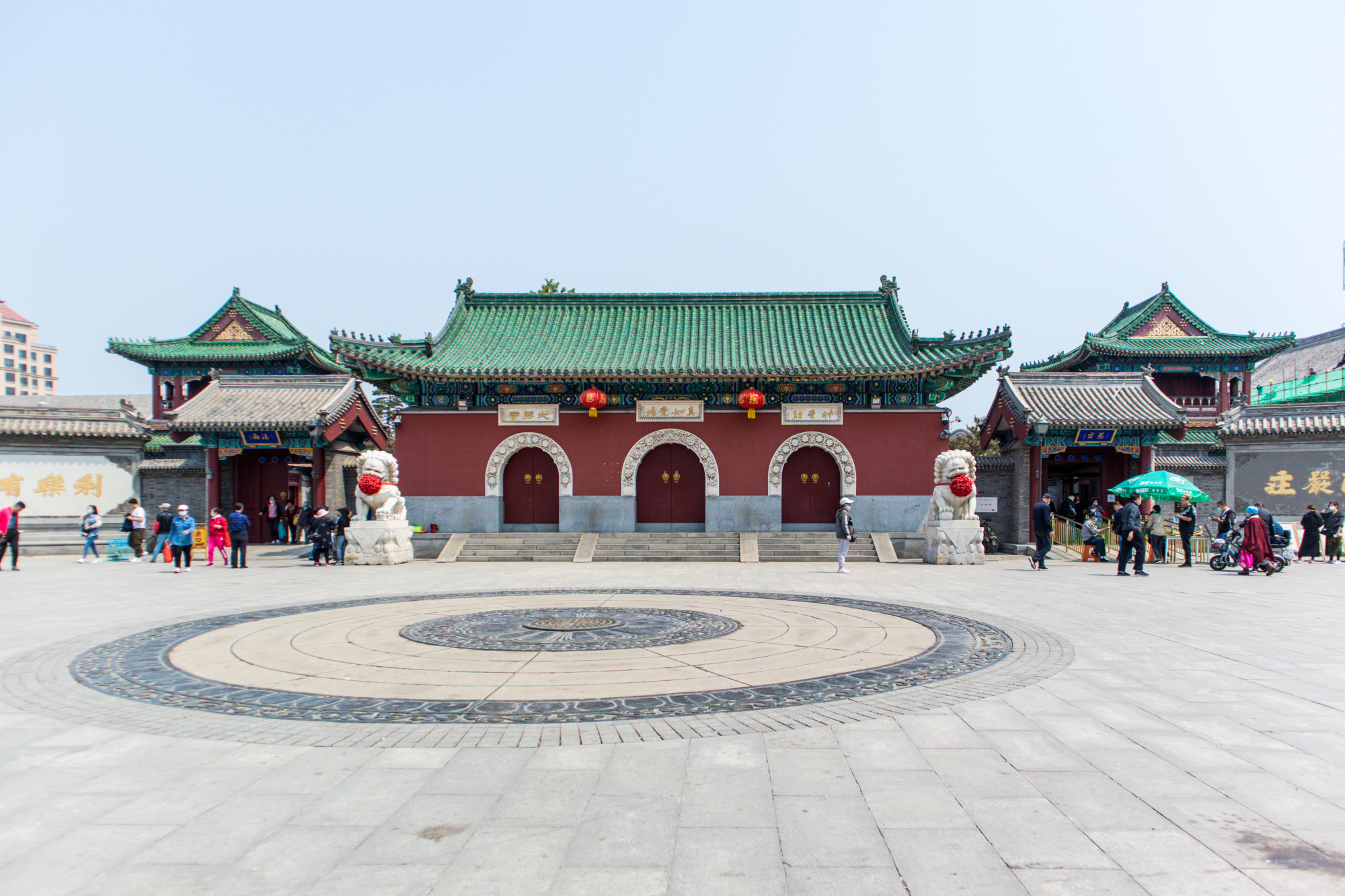 天津香火最旺盛的一座寺庙,曾供奉玄奘法师灵骨,游客络绎不绝