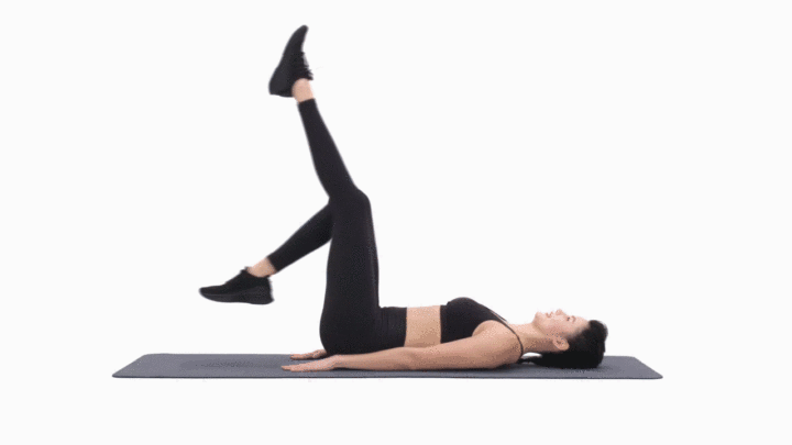 还在羡慕别人的腹肌?掌握4个动作,可能助你拥有迷人腹肌