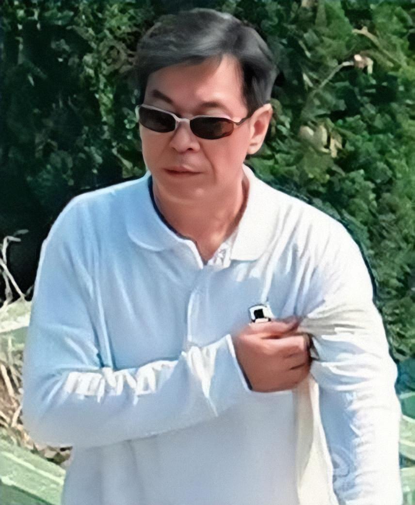 "崩牙驹"的头马黄达豪,手持ak47绝地翻盘,入狱后与老大翻脸