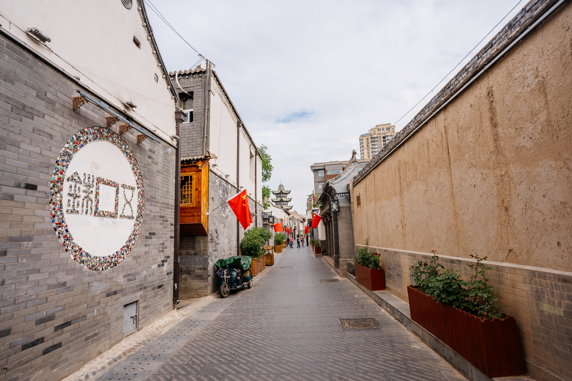 甘肃最特别的街巷,曾经红极一时,如今不收门票却鲜有游客来打卡