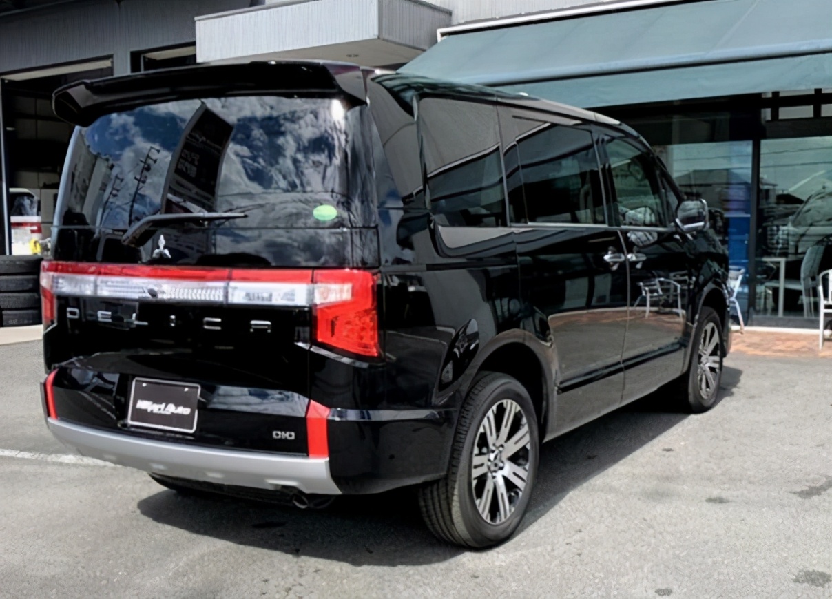 能越野的四驱"面包车",2.2t动力 分时四驱,双侧滑门 大7座