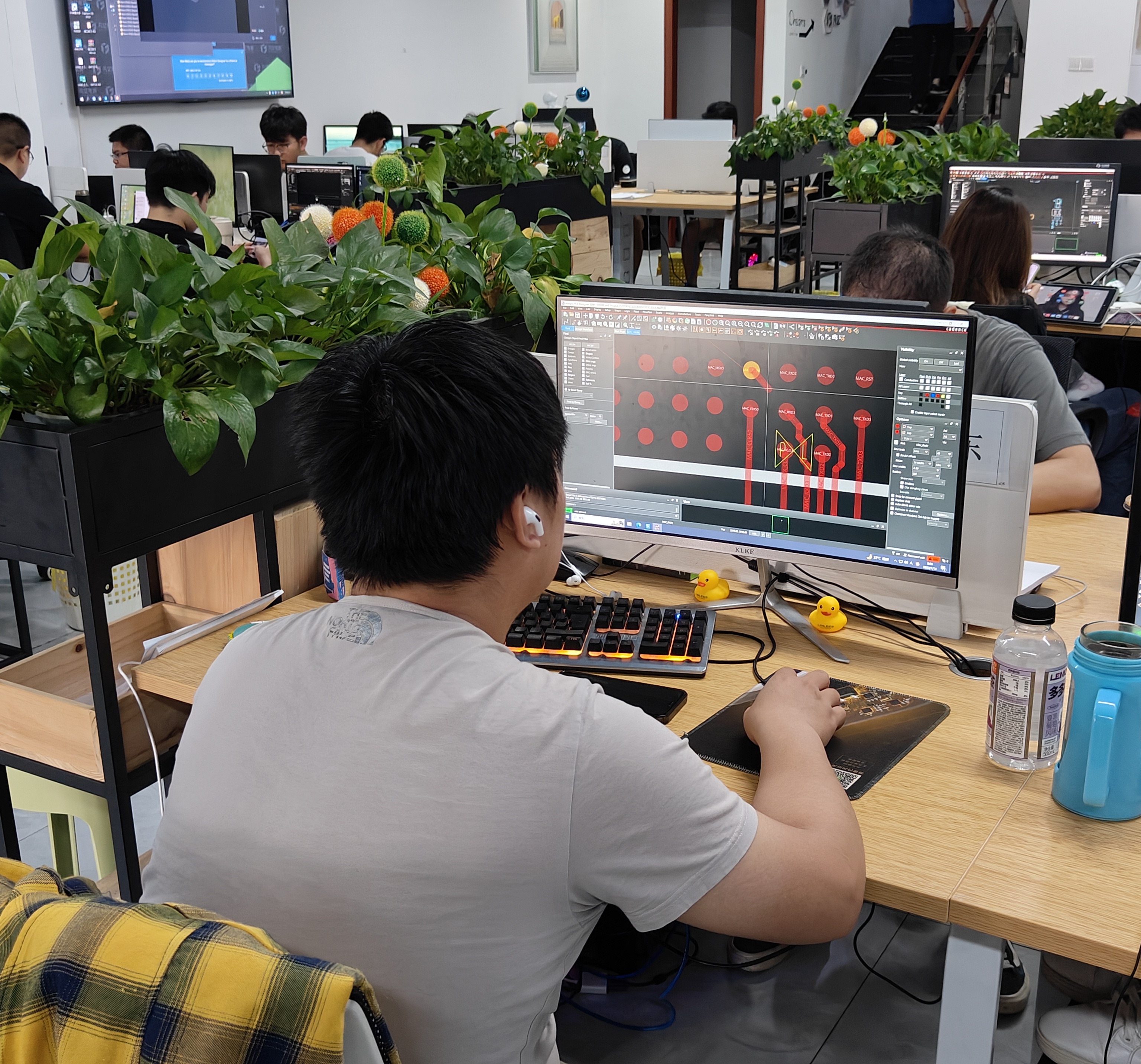 包含PCB职业培训学校的词条 包罗
PCB职业培训学校的词条（包罗是什么意思?） 职业培训
