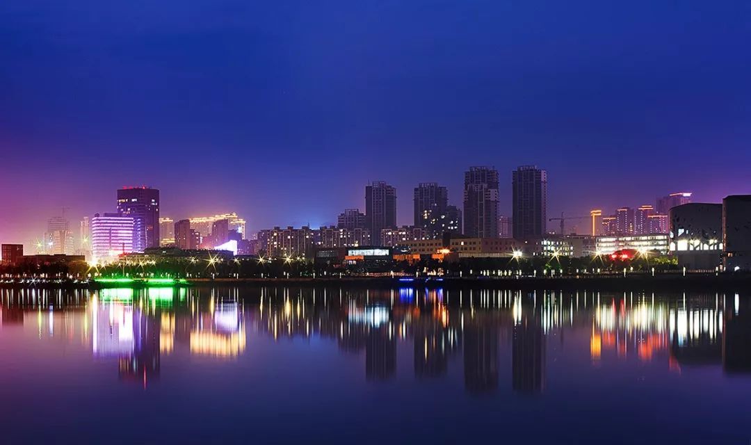 宣城的夜色,流光溢彩,每一处我都想带你去!