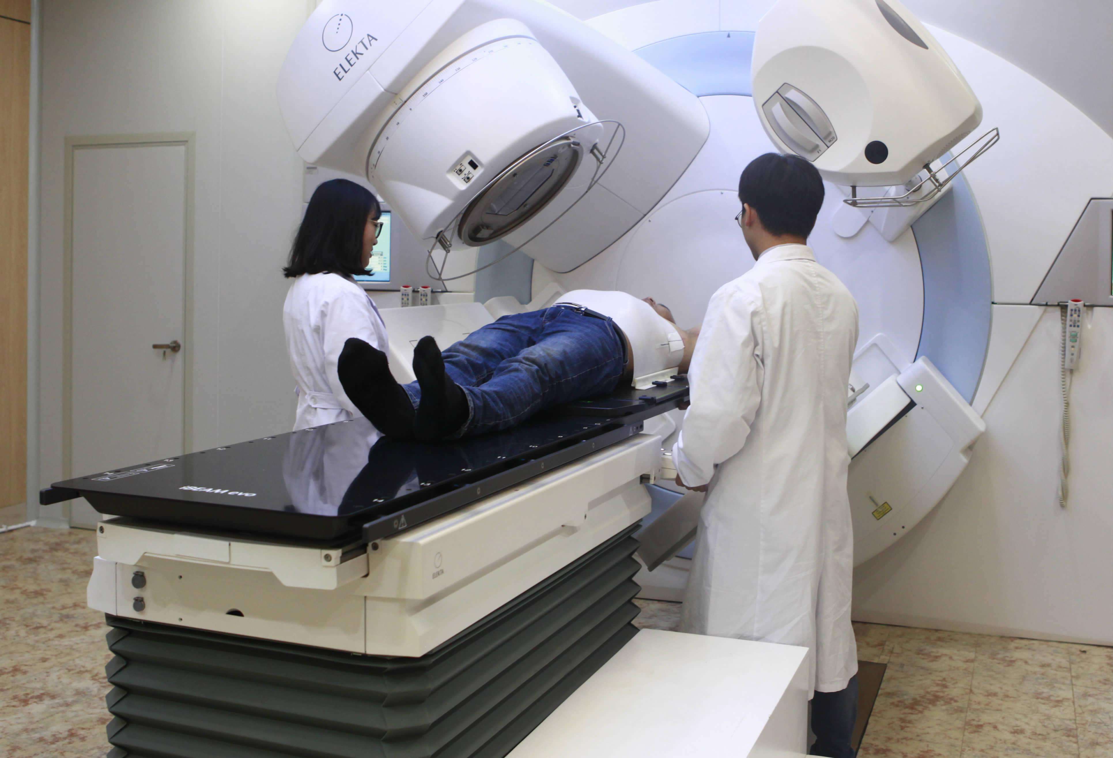 医生:体检时,若身体的这3个指标都正常,说明肝脏还算健康