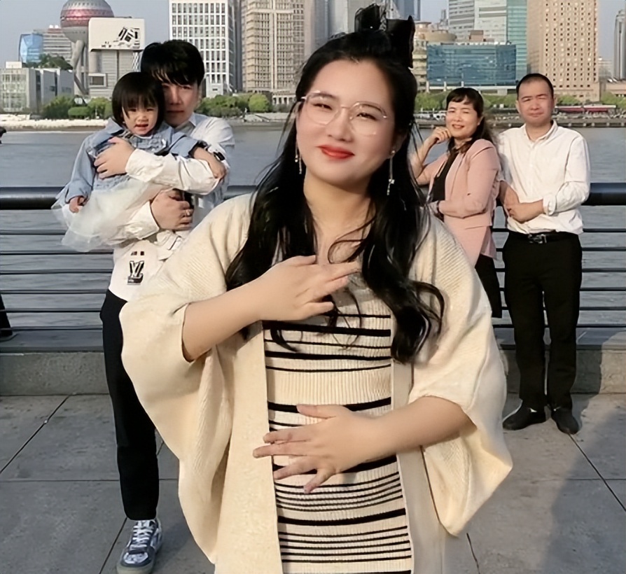 陈三废姐姐官宣怀2胎,查出怀孕第2天就流血,保胎一个半月才脱险