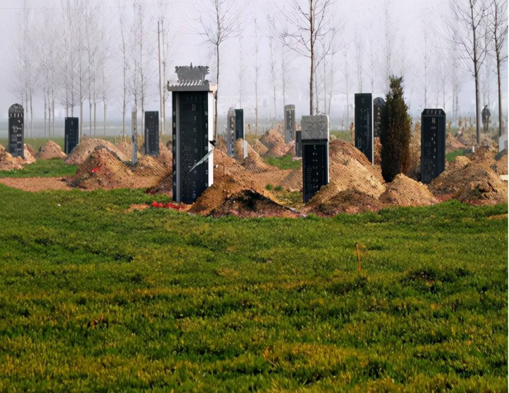 2022年农村墓地整改新规出台:改进火葬,老坟都可按规定处理