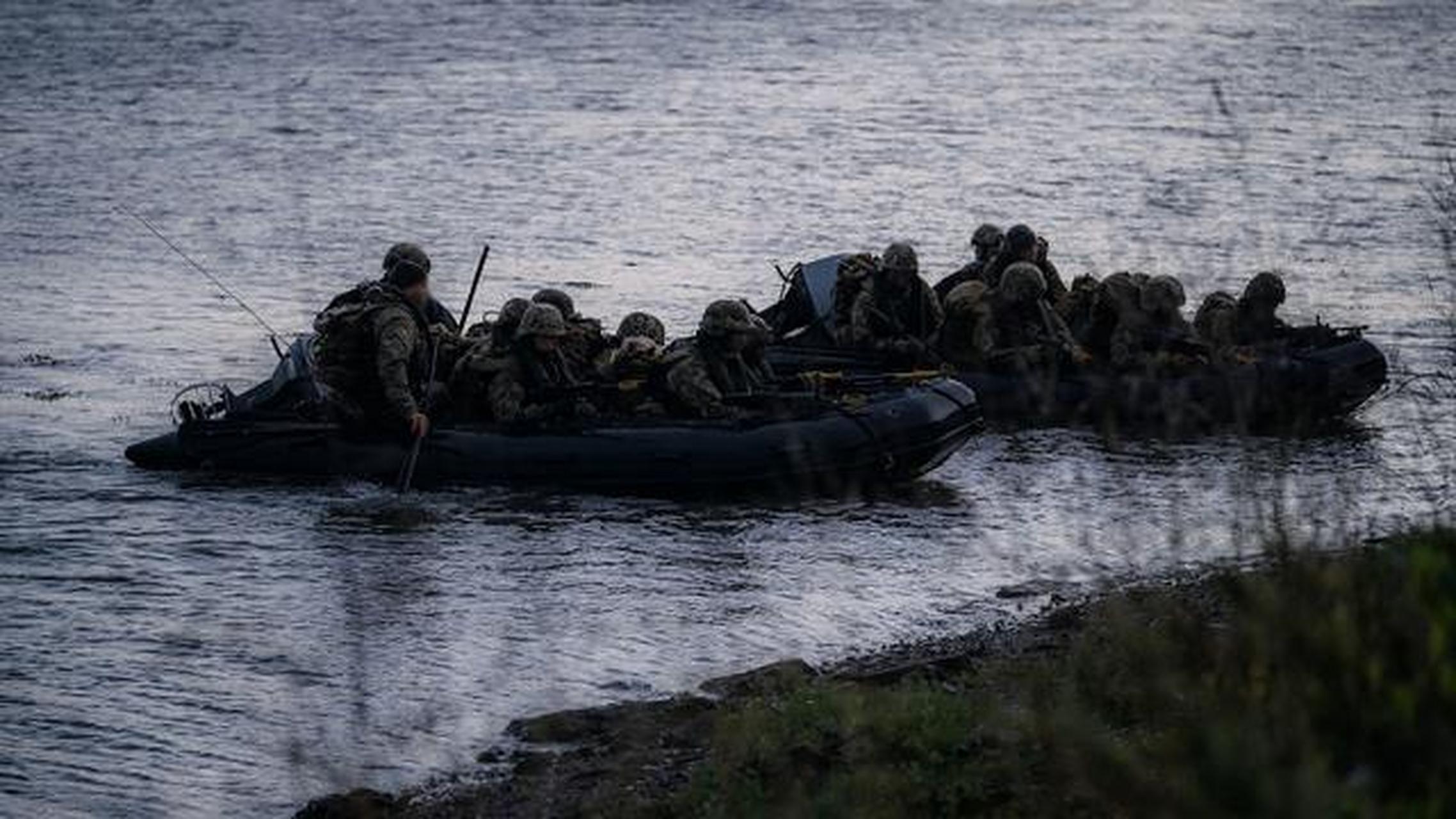 乌军并没有在第聂伯河口的左岸地区大举进攻.