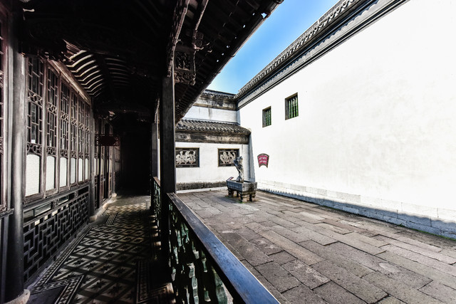 浙江再现"巨富豪宅",号称"江南第一豪宅",距湖州只有40公里