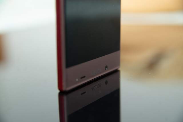 全面屏鼻祖-夏普402sh(外观与屏幕篇)