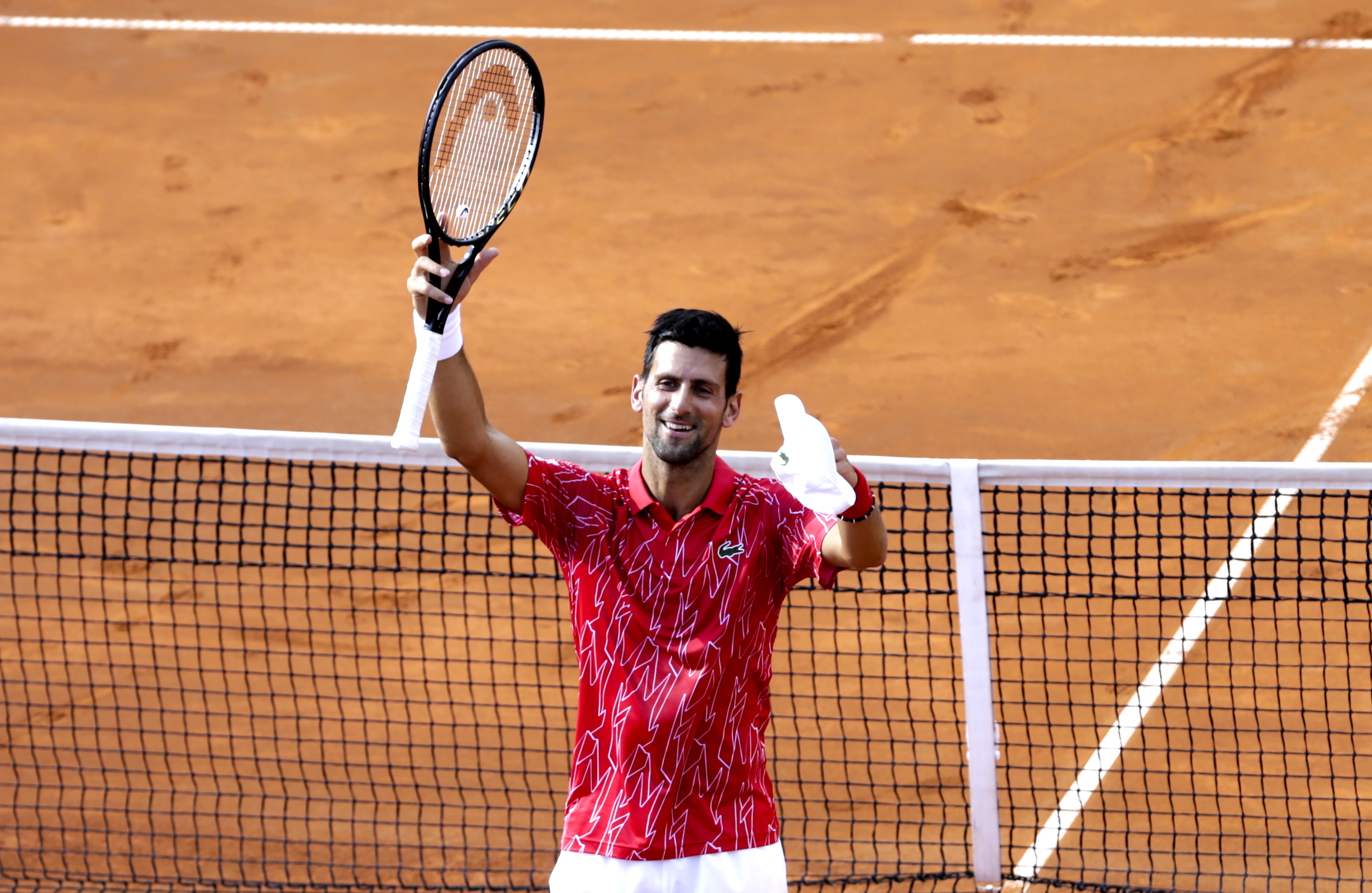 网球——"亚得里亚慈善赛"贝尔格莱德站:焦科维奇胜特罗伊茨基