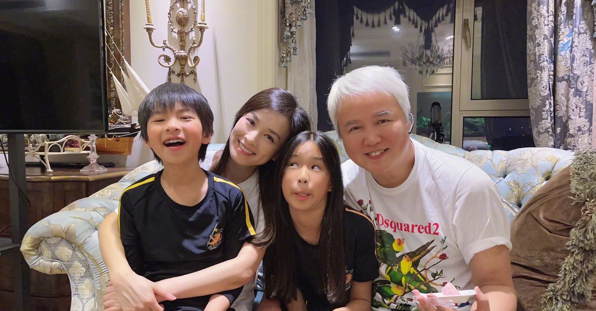 林瑞阳前妻曾哲贞:单亲妈妈27年,与林瑞阳离婚后未曾改嫁