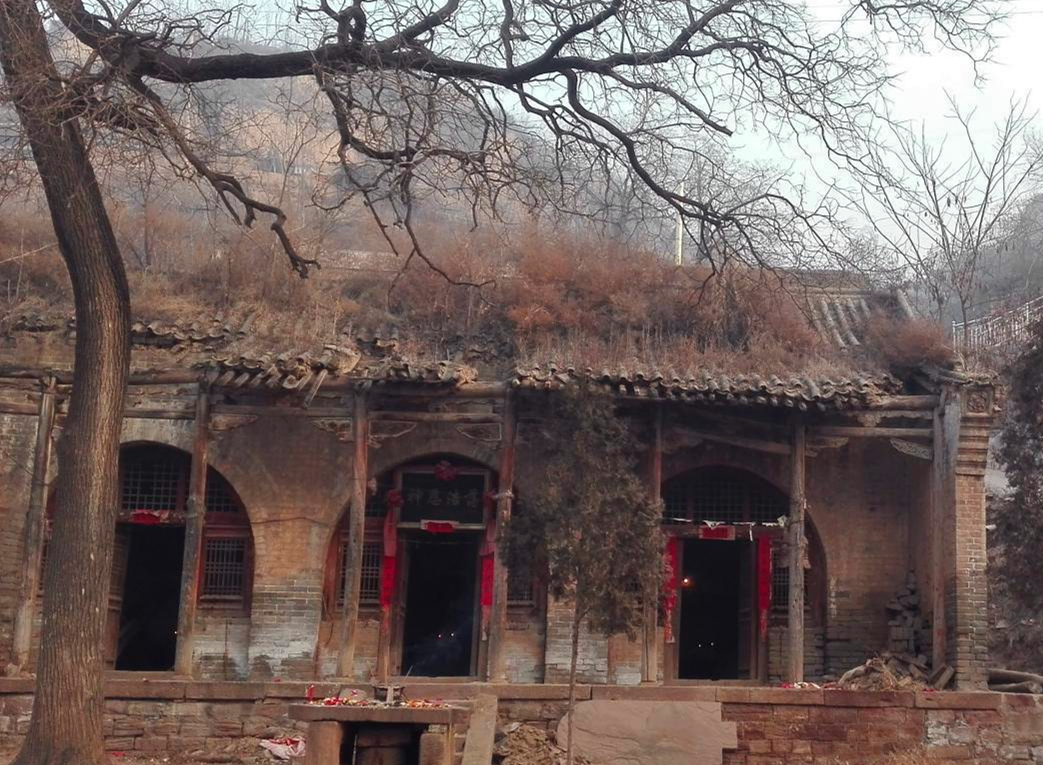 民间故事:夫妻夜宿破庙,丈夫被美女掳走,道士:淫猫作恶