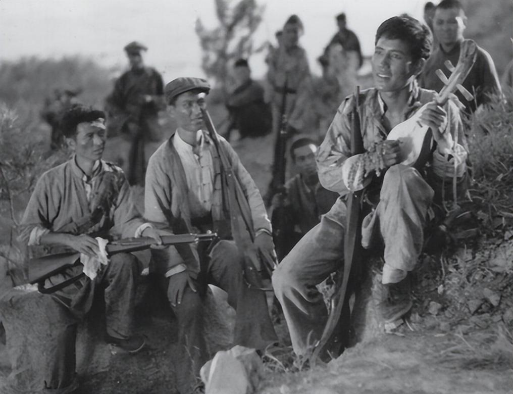 铁道游击队影视中队长的原型是谁如果未牺牲能授什么衔