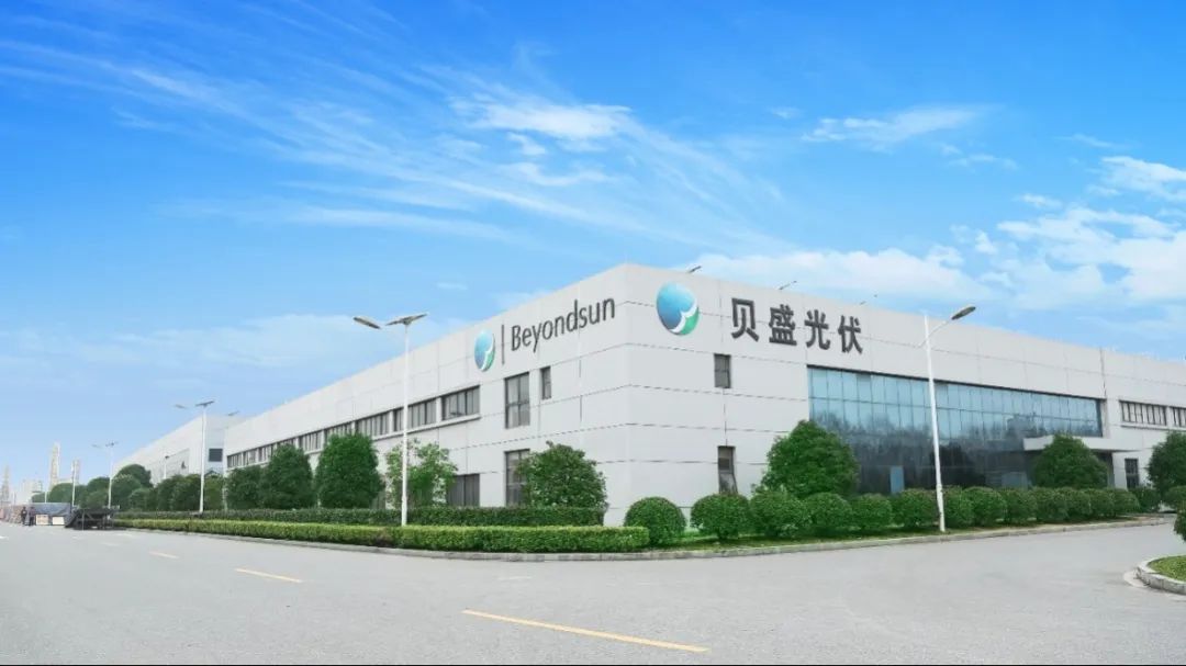 企业家风采|邱小永:接过你的手,走出我的路