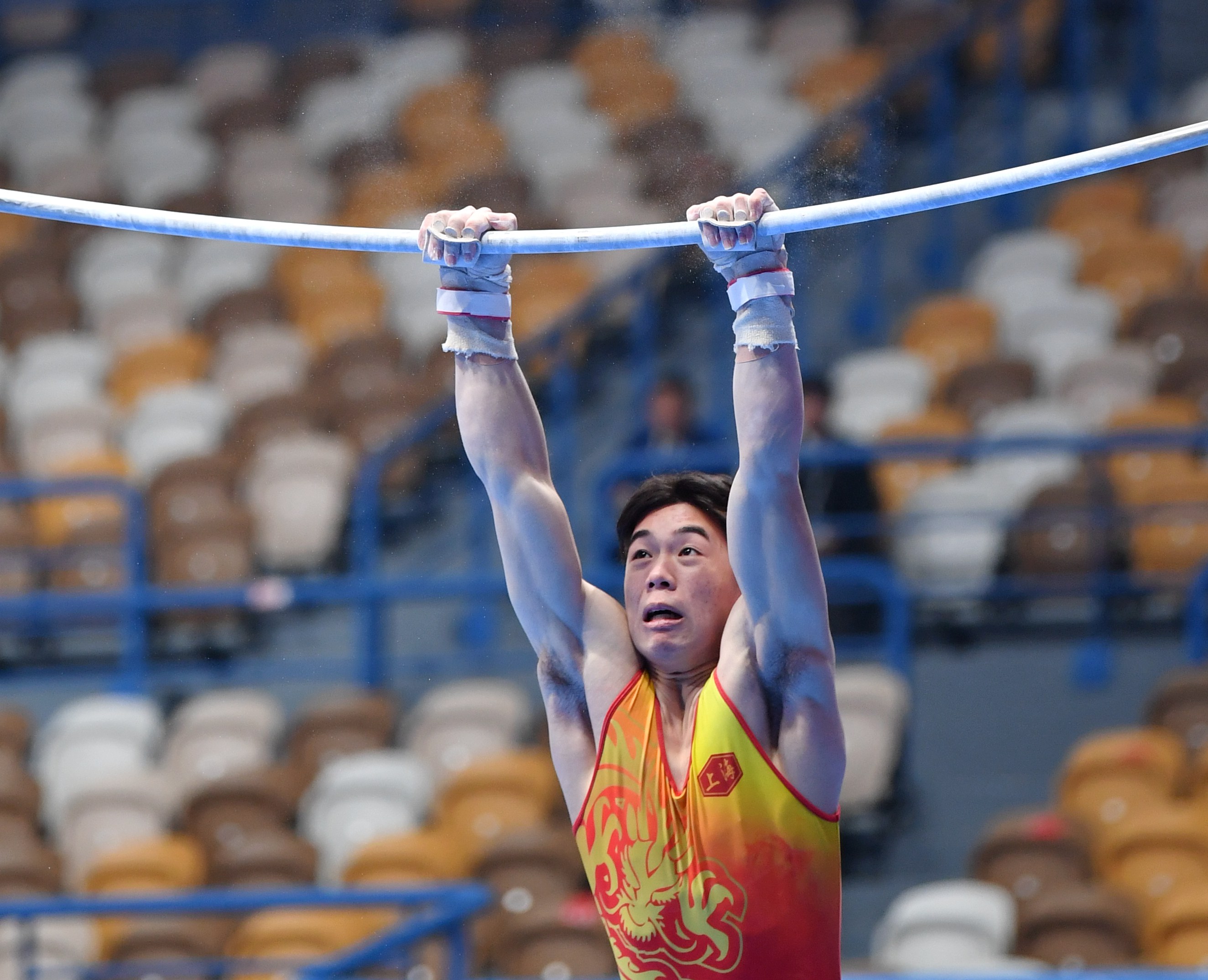 体操——全国冠军赛:男子单杠决赛赛况