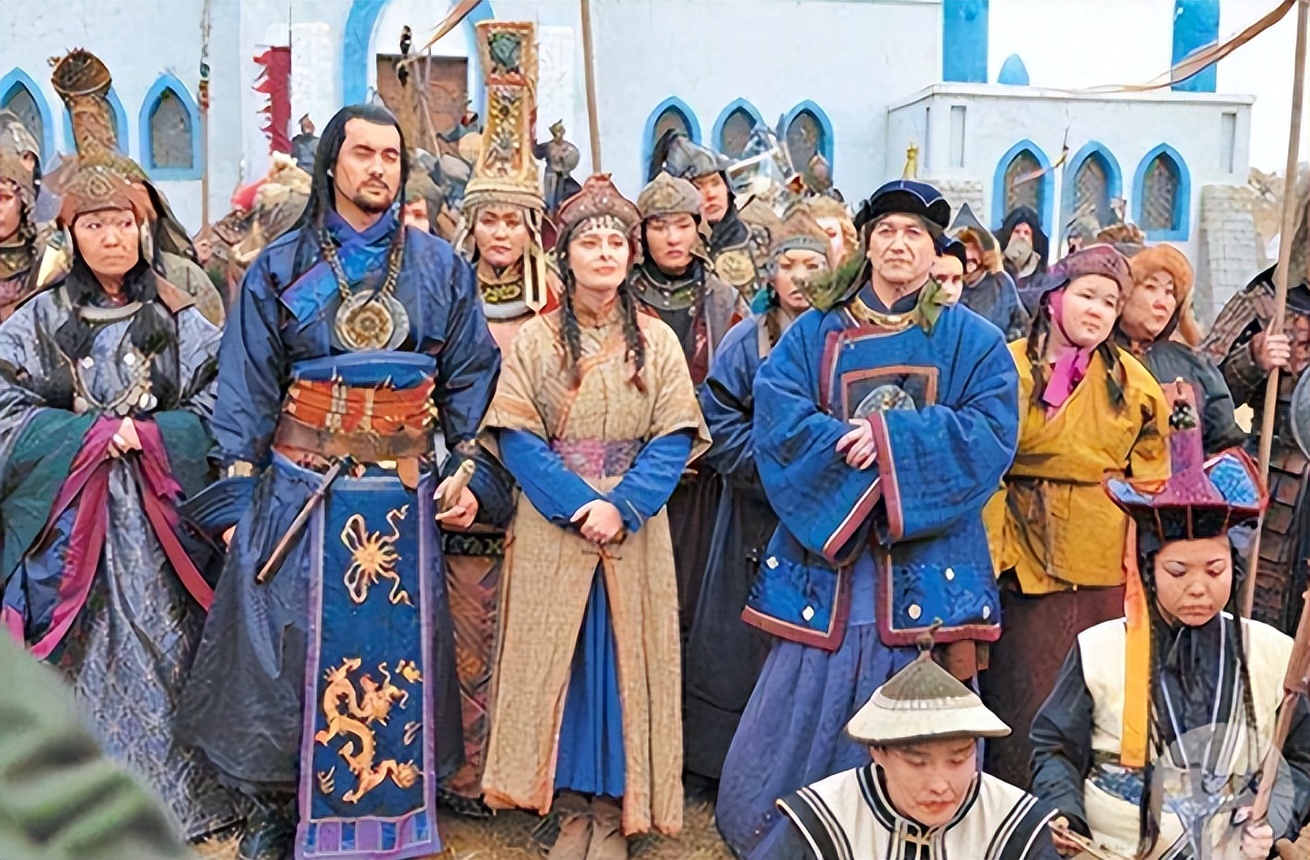 成吉思汗后裔,改名换姓各自逃命,600年后,靠一首诗团聚四川