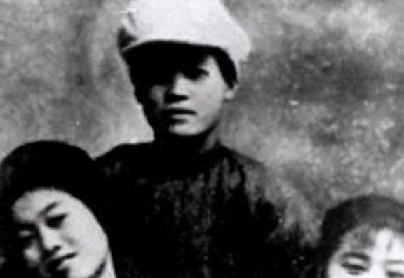 被敌人开膛破肚的中国红色间谍,女英雄——唐义贞