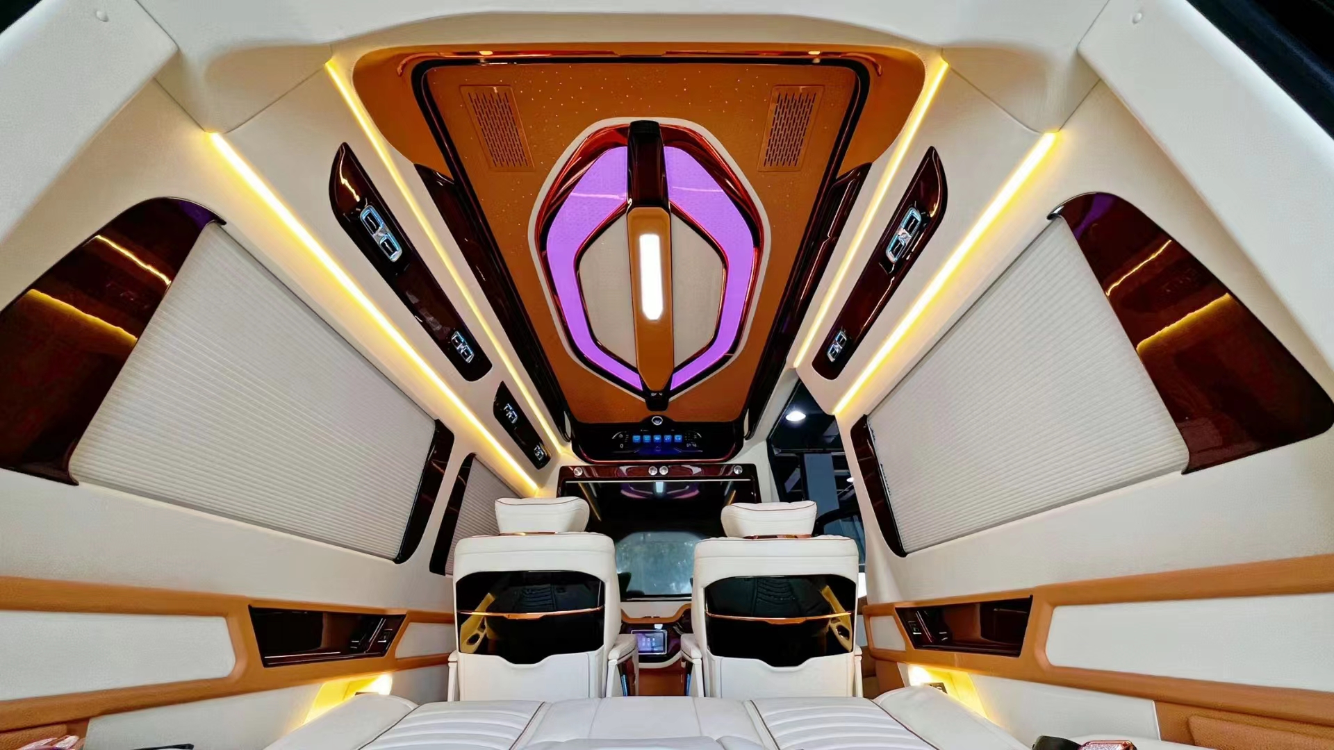 超大空间 极致享受 进口奔驰斯宾特全隔断