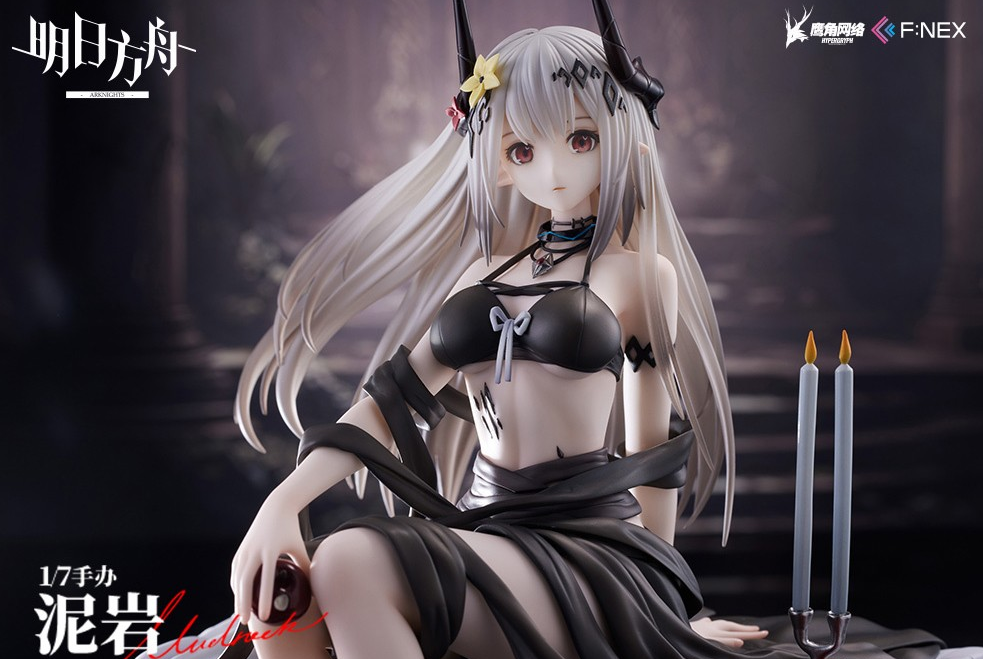 明日方舟泥岩泳装手办官图公开 这是我们青春靓丽的萨卡兹大姑娘