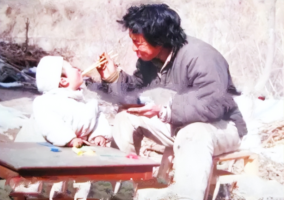 北大学霸王青松携妻隐居山林11年,花光350万积蓄,结局令人唏嘘