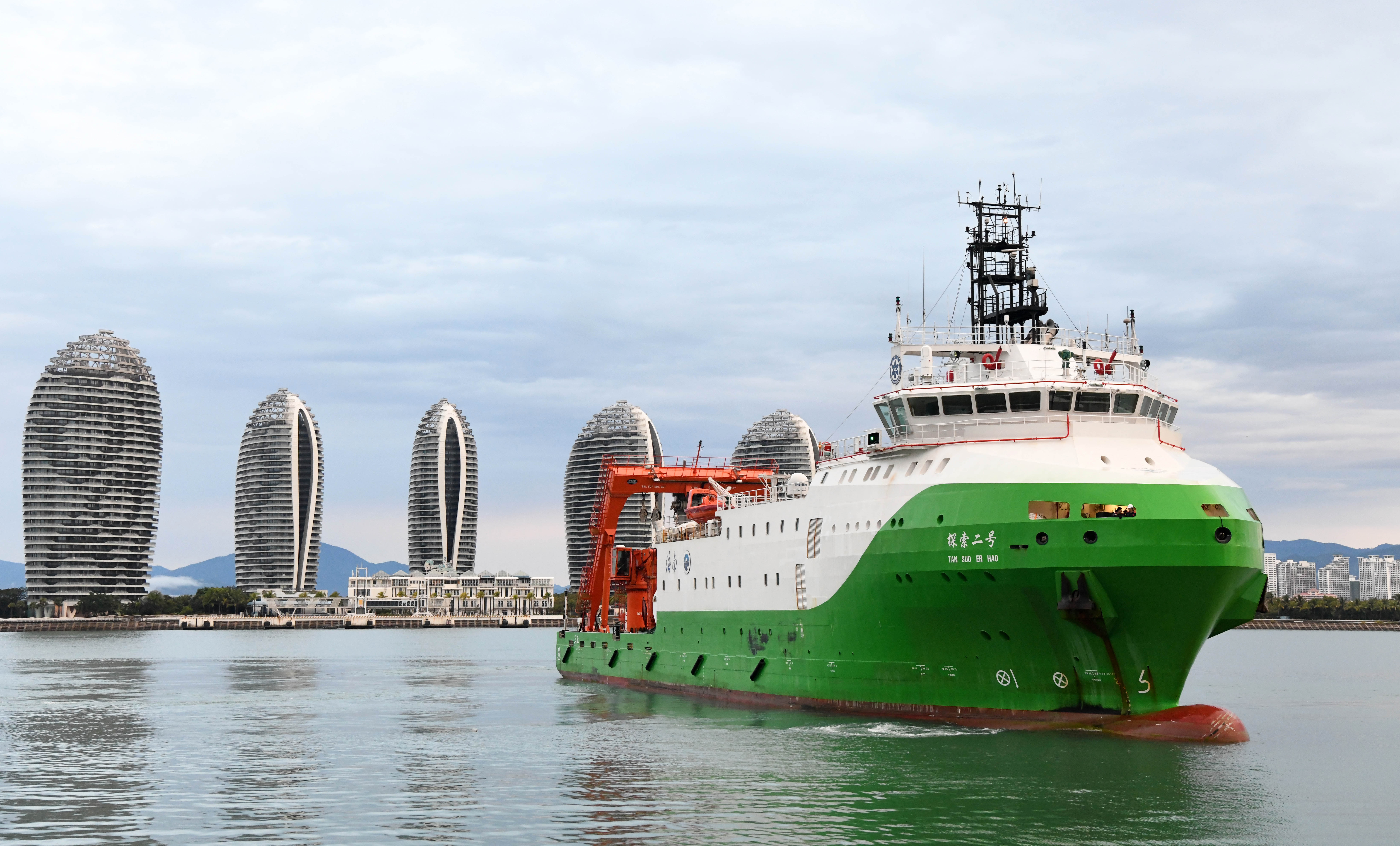 "探索二号"赴南海完成多项科研任务返回三亚(2)