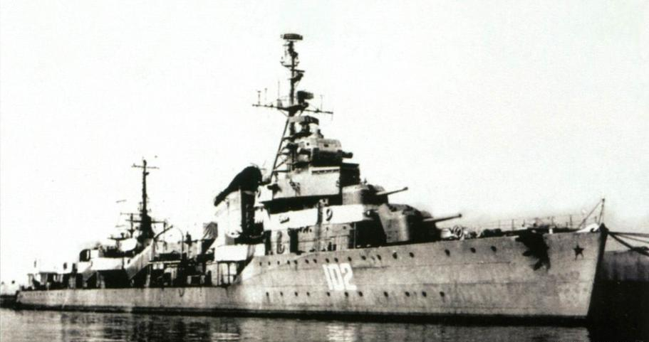 新中国第一代驱逐舰：服役长达50年，号称人民海军“四大金刚”