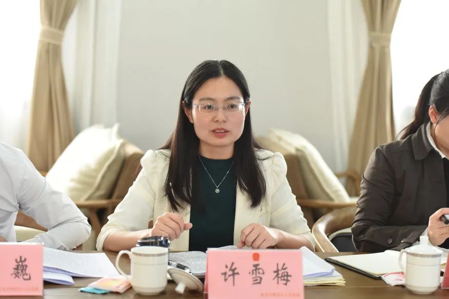 巴中中院到顺庆法院考察交流工作