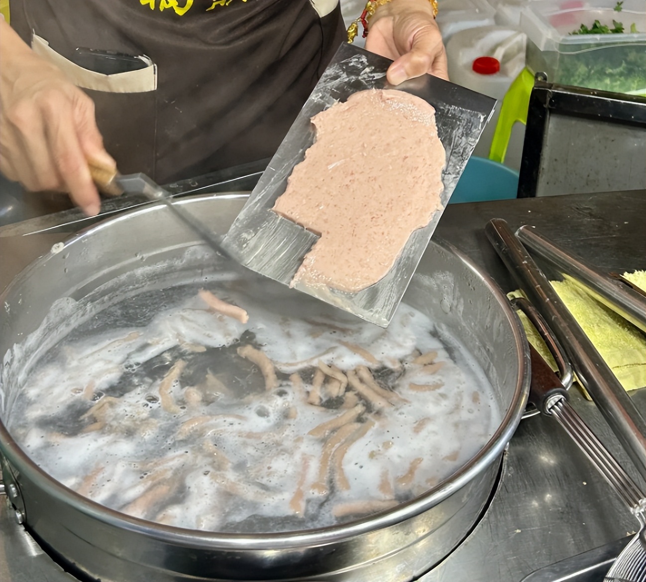 猪肉别只炒着吃,大厨分享福鼎肉片制作全过程,三分钟就能学会