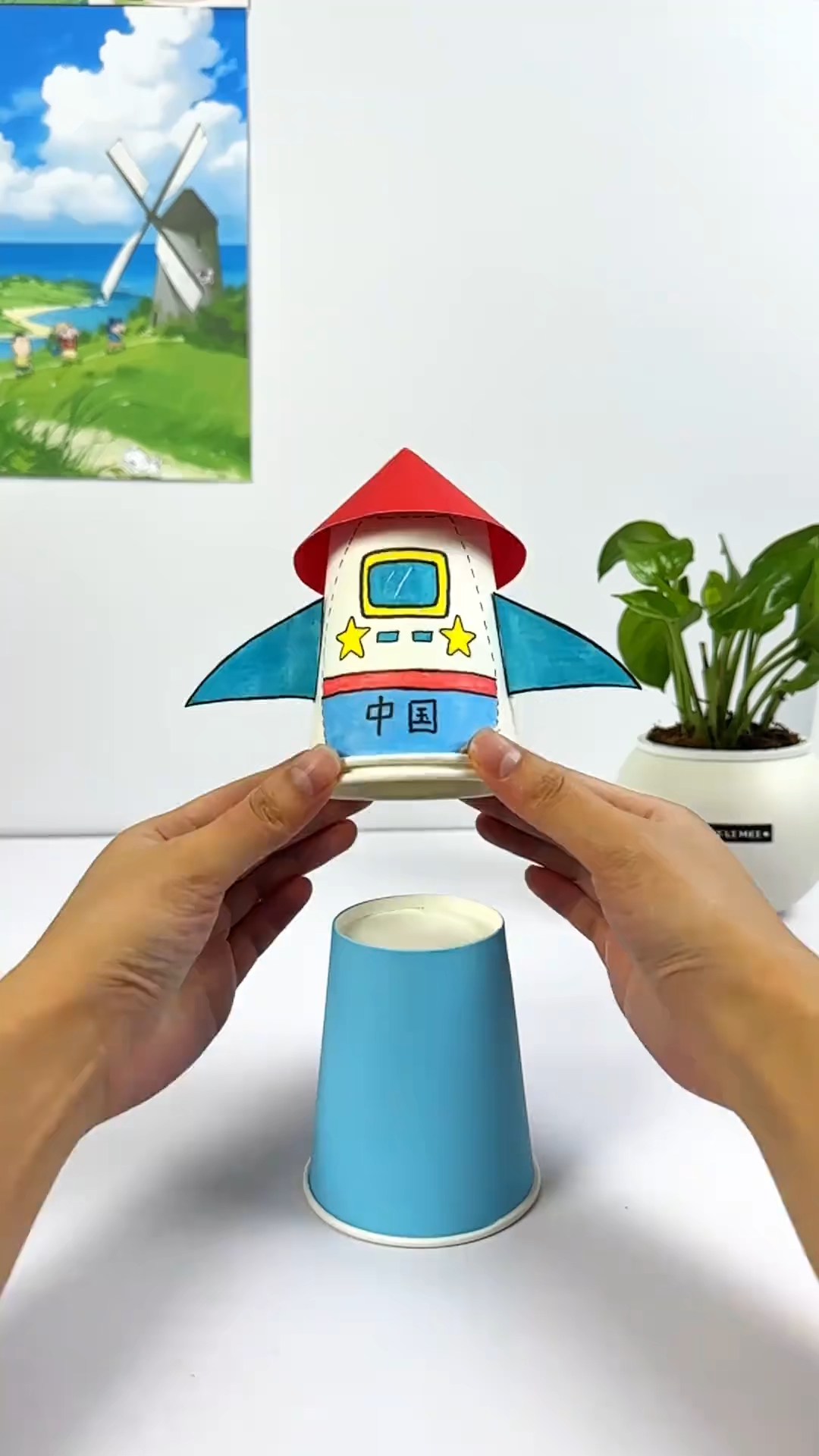 小朋友们手工制作火箭