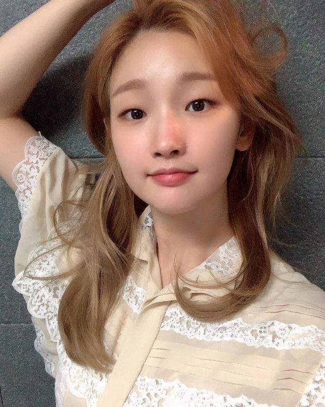 《寄生虫》主演朴素丹甲状腺癌手术后近况曝光,分享手写信送祝福