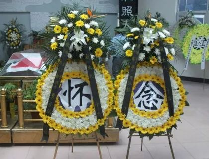 亲人过世,有必要发朋友圈吗?这些人是怎么想的?