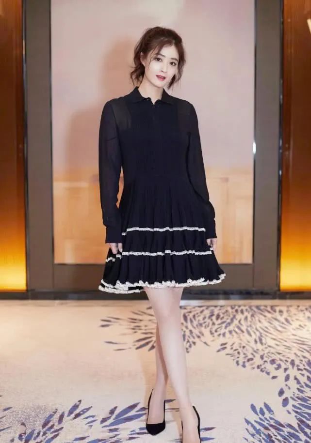 40岁的蒋欣才是"人间尤物",当看到她泳装照的那一刻,美翻了!