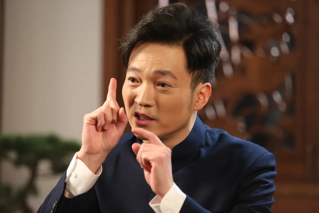 从《武林外传》到《扬名立万》,遇见货真价实的"秀才"喻恩泰