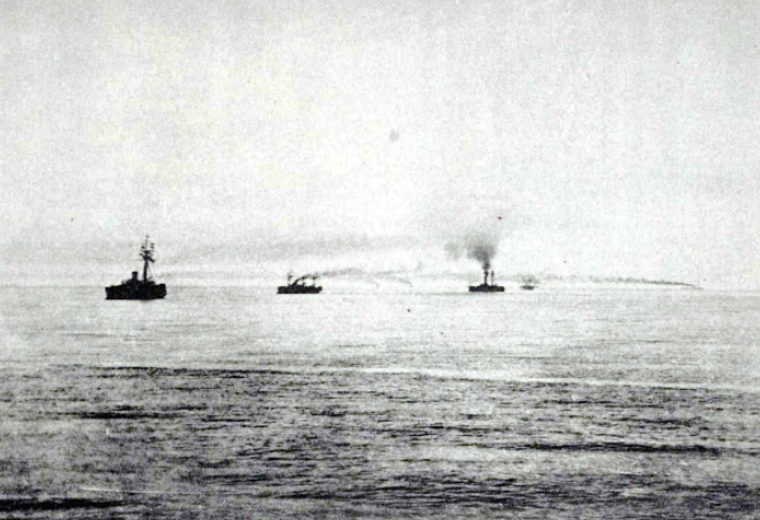 万山海战:海军炮艇独闯敌营,不料艇长临战害怕,最后如何