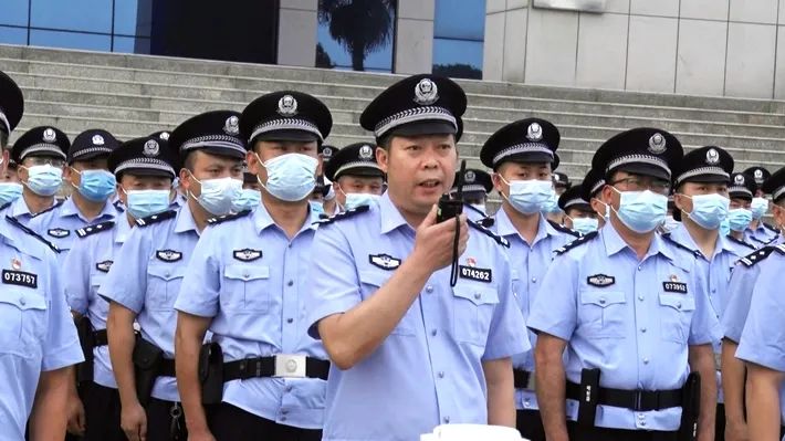 遂平县公安局开展夏夜治安巡查宣防第三次集中统一行动