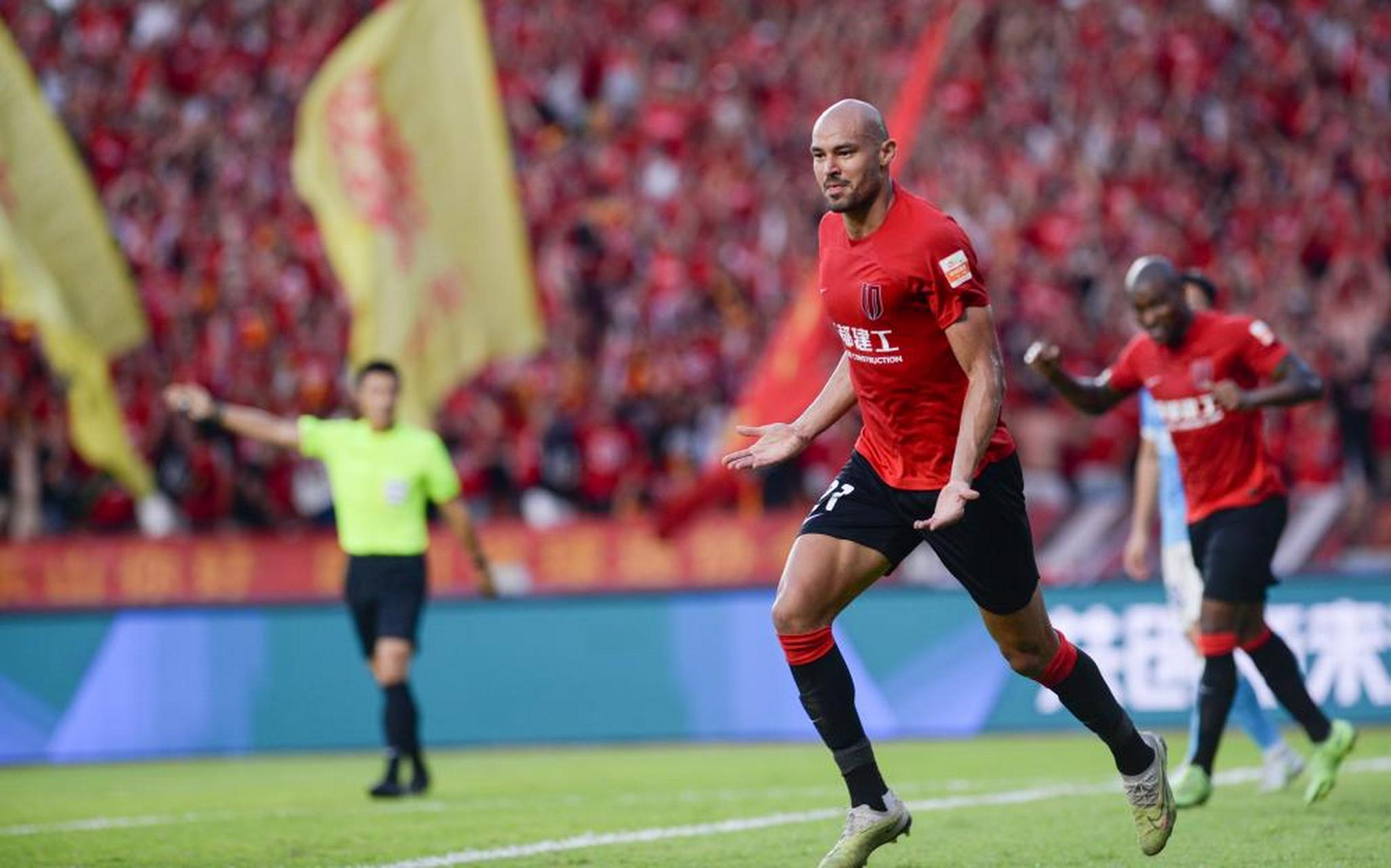 成都外援费利佩:我们是伟大的团队,有能力战胜任何对手  中超联赛