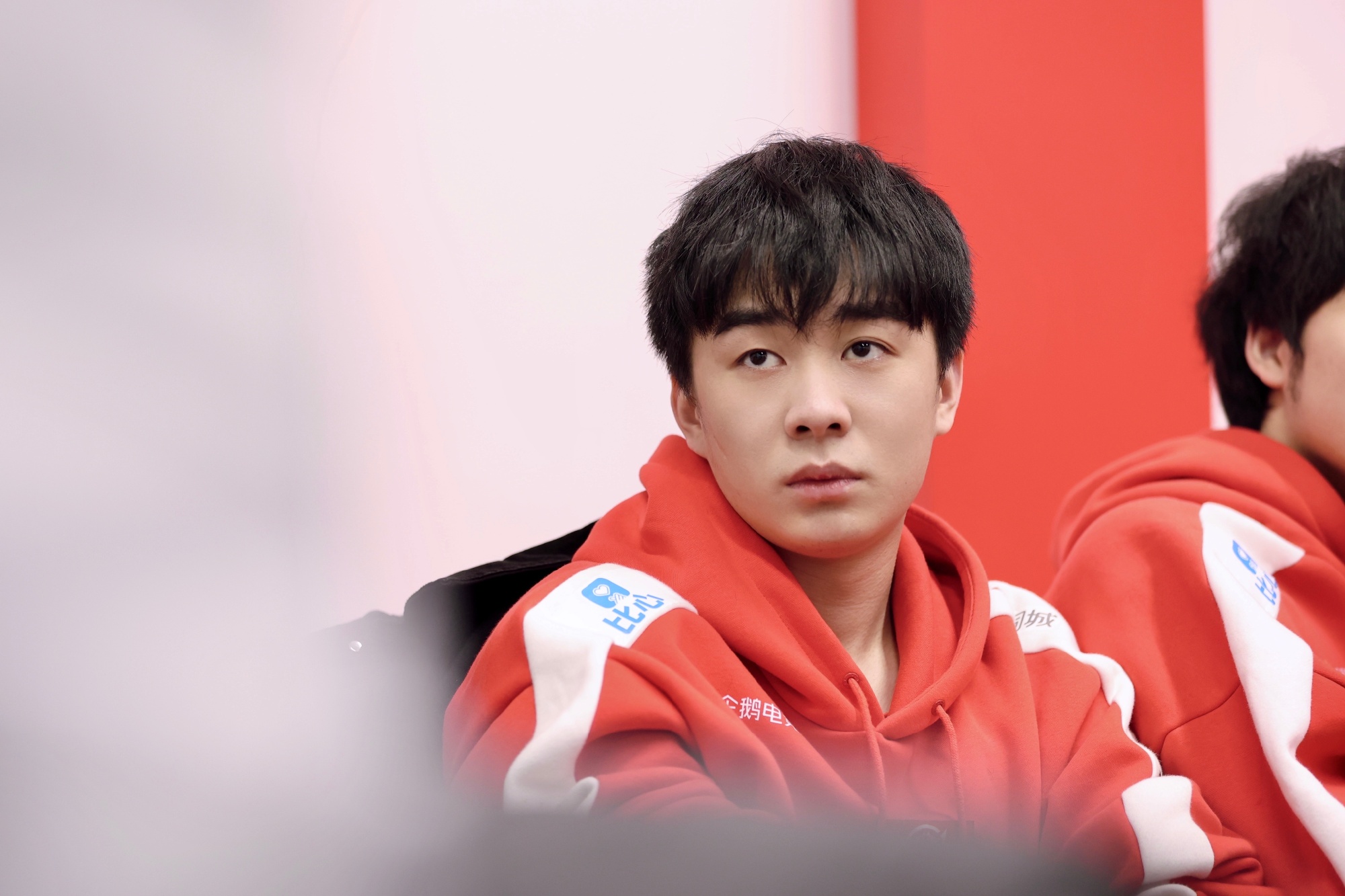 李九:ttg清清是公认的kpl第1边路,ag阿泽最有希望挑战他的神位