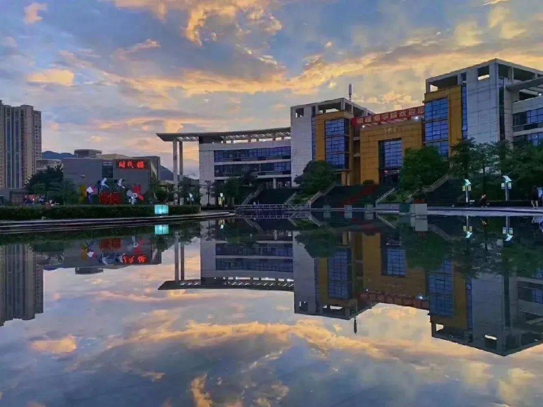 福建商学院与福建江夏学院,两所福建省公办财经类大学对比