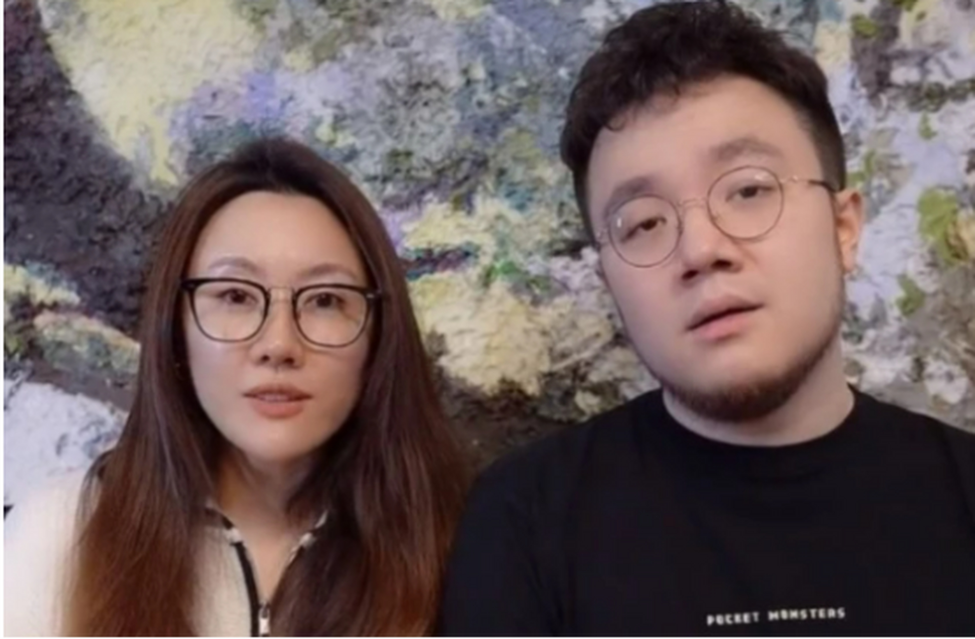 著名小品演员宋丹丹现在住在北京亿万豪宅里,而她的儿子巴图却还在最