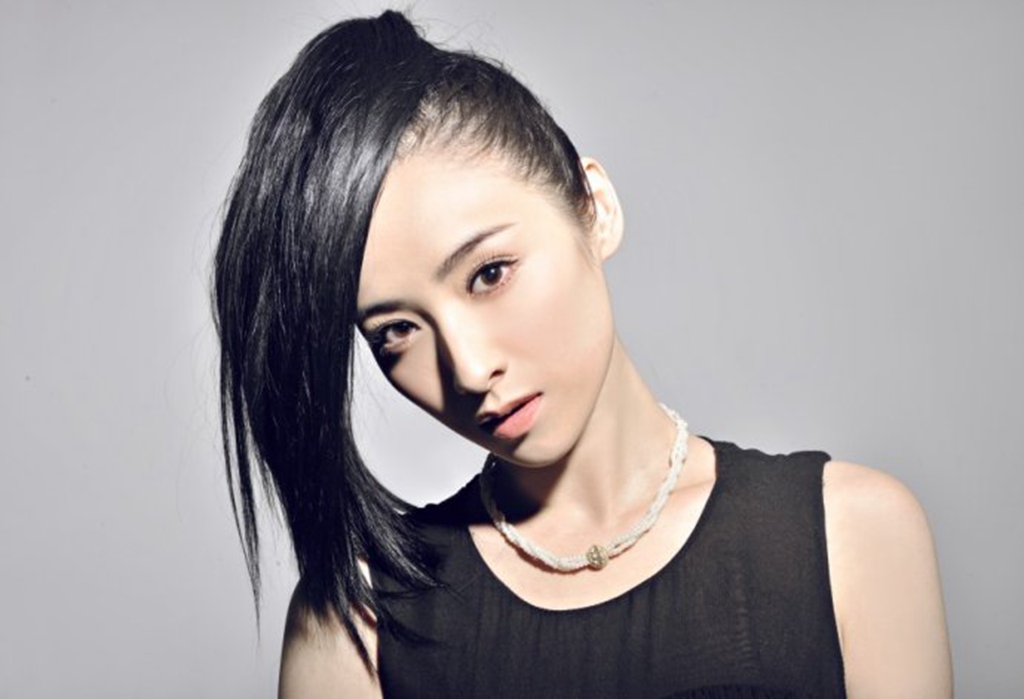 小小女演员,居然敢举报国际知名的大导演,何珺如今怎么样了?