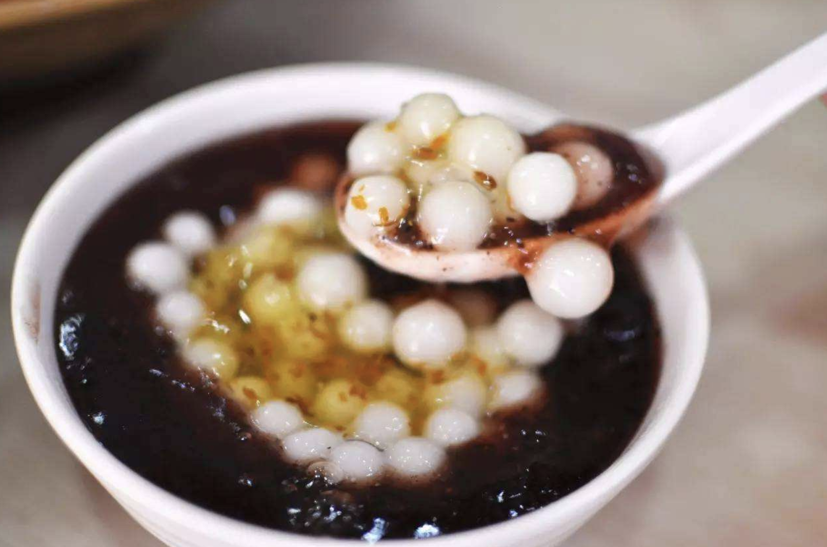 南京初秋的第一抹香甜,承包给了这个美味的桂花赤豆小元宵