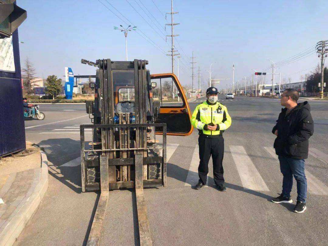 轮式的自行机械车是什么车,有哪些