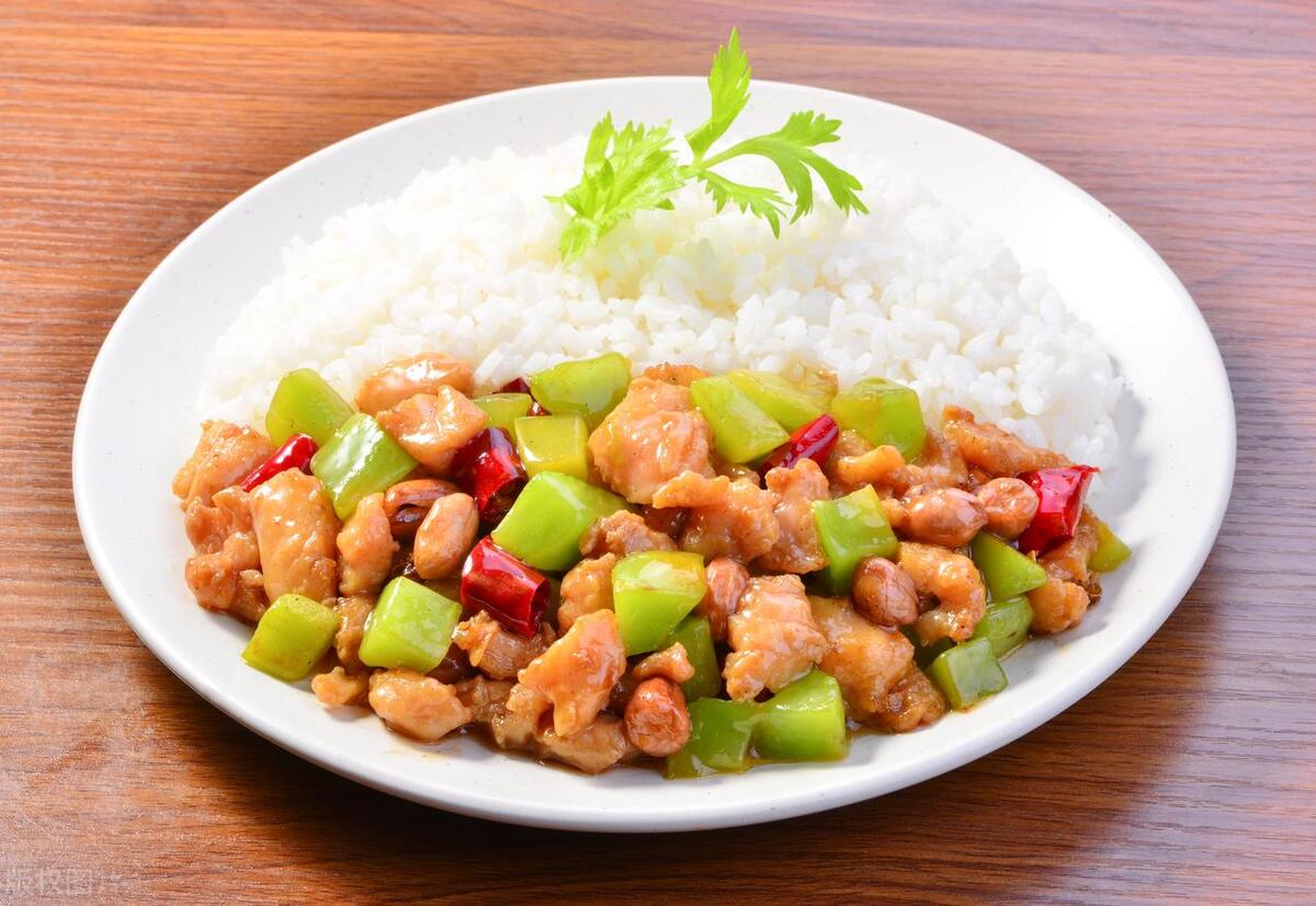 老人说:不吃晚饭,饿治百病.我不吃晚饭,从133斤减到了105斤