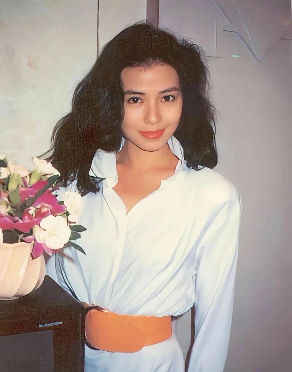 小时候表妹觉得张曼玉好看 堂姐觉得王祖贤好看   我觉得钟楚红